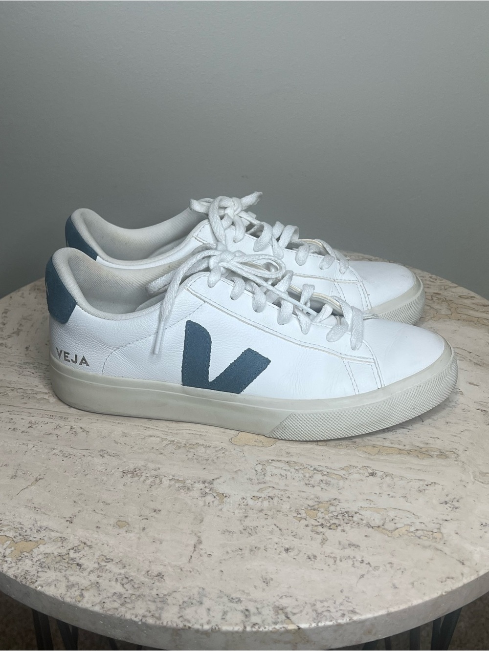 Veja Campo Sneakers Tennis Shoes Women's 40 or 9-9.5 EUC - Picture 7 of 7
